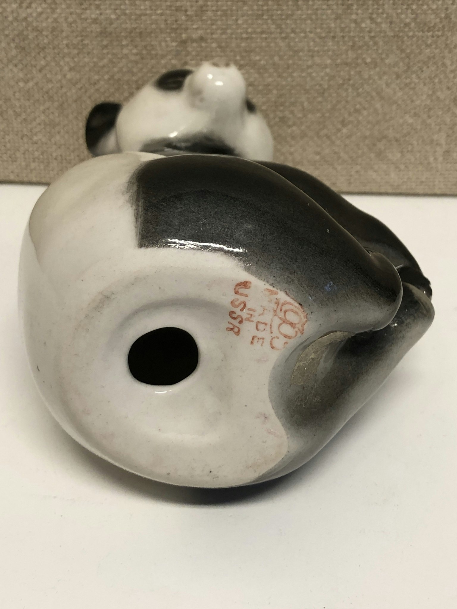 FIGURIN, porslin, "Panda", Lomonosov, USSR.