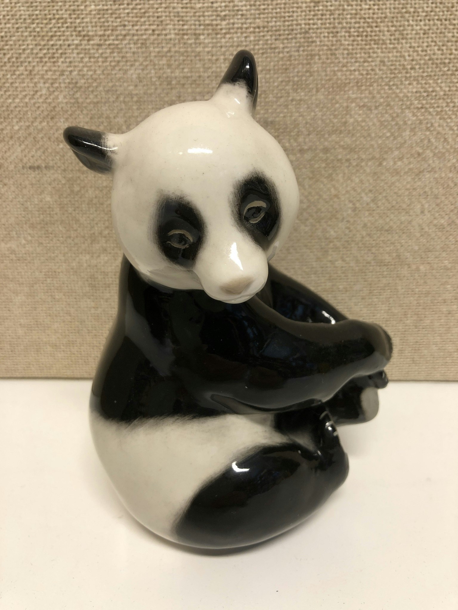 FIGURIN, porslin, "Panda", Lomonosov, USSR.
