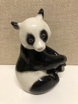 FIGURIN, porslin, "Panda", Lomonosov, USSR.