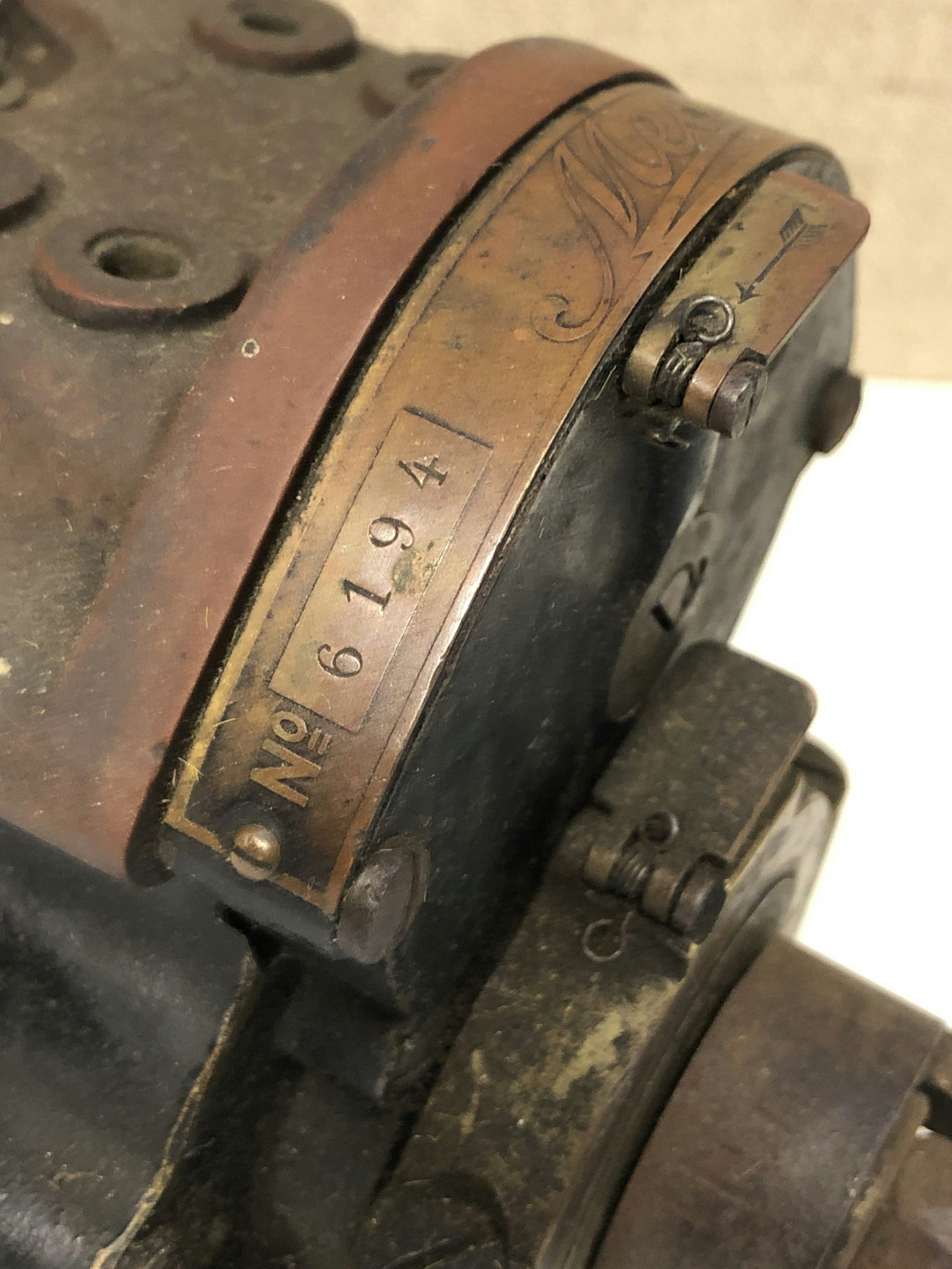 TÄNDMAGNET, MEA, MAGNETO BK4 Fyr cylindrig, 1910/20-tal.