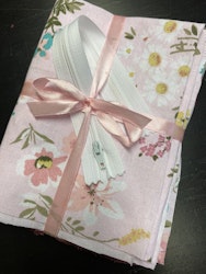 Redesign sykit - Liten mappe (rosa blomster)