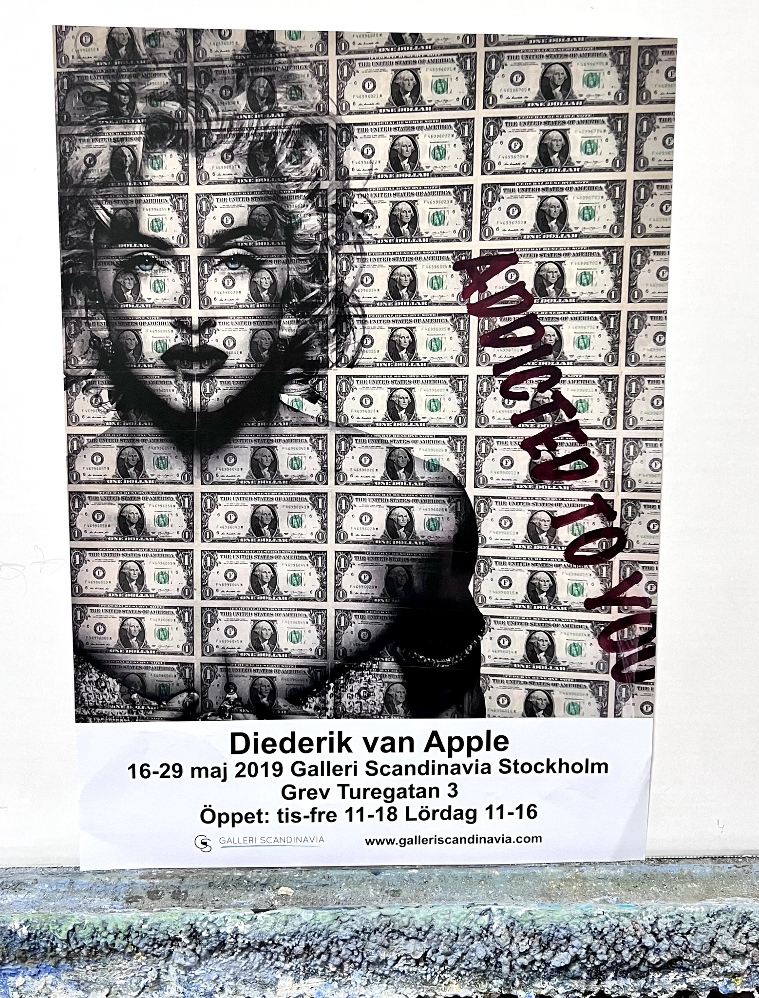 Utställningsaffisch för "Addicted to you" av Diederik van Apple 2019, 29,5x42 cm