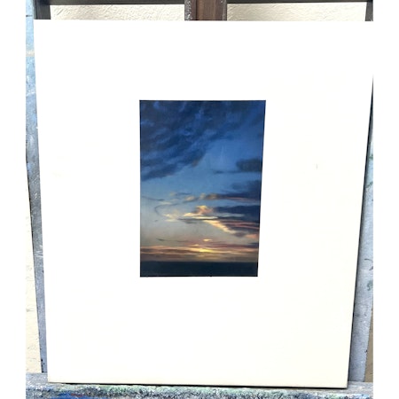 "Orange solnedgång på vitt" Olja på duk av Martin Watsfelt. 55x64 cm
