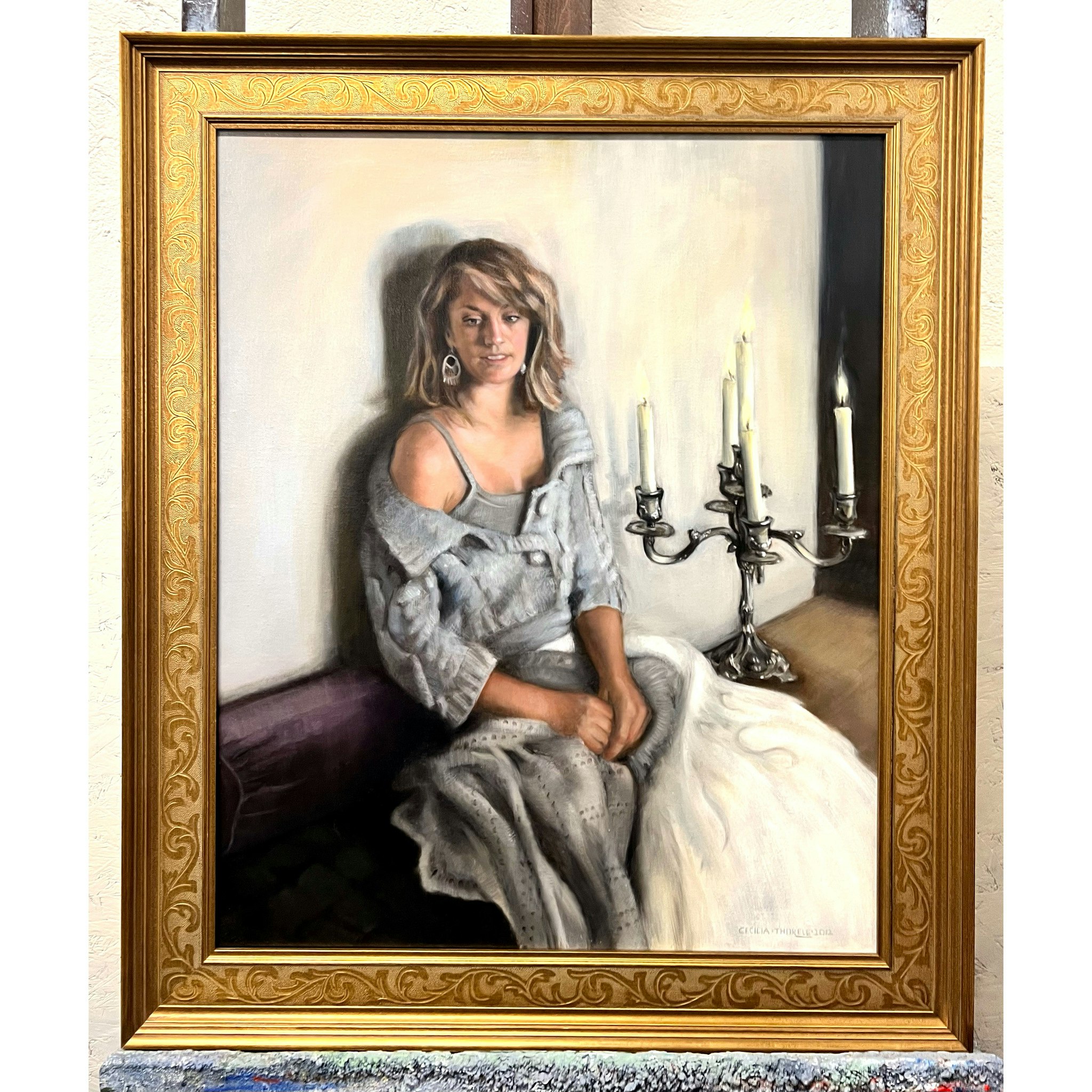 "Girl with Candelabra" Olja på duk av Cecilia Thorell DeVore. 68x82 cm