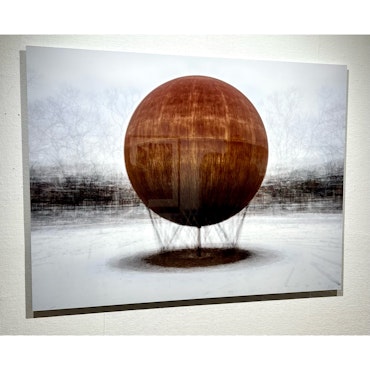 "An Iron Balloons Dream" Fotografi av Shai Apeloig. Upplaga 15. 134x100 cm