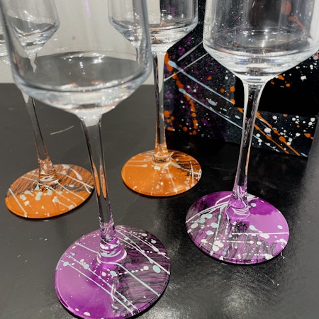 Cava glasses/set of four, Handmålat av Mike Blomqvist, Höjd 25 cm