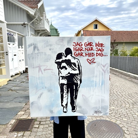 Jag går inte isär när..., Blandteknik på duk av Hellstrom Street Art, 80x80 cm