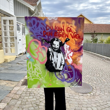Du kan gå din egen väg, Blandteknik på duk av Hellstrom Street Art & PLIS, 80x100 cm