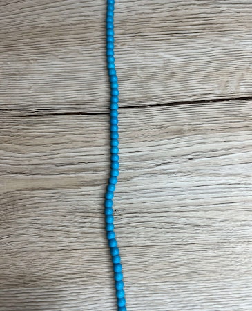 Sträng med turkos Howlite 6mm