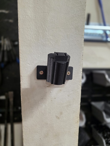 Hållare för Milwaukee M12 maskiner - Smart väggmonterad verktygsförvaring
