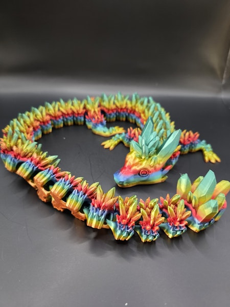 Articulated Crystal Dragon – Rörlig 3D-printad Kristalldrake