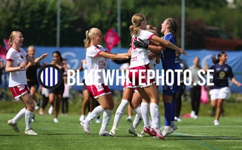 F16 IFK GÖTEBORG-IK UPPSALA 2N2A2555