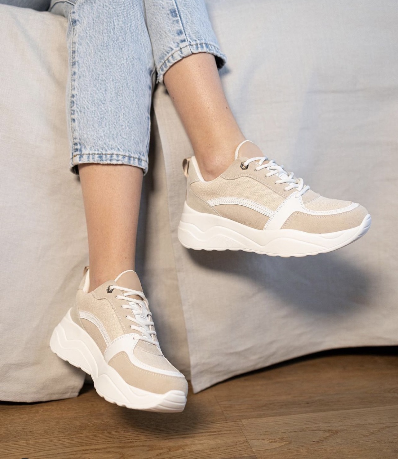 Liz Sneakers  Sand/White