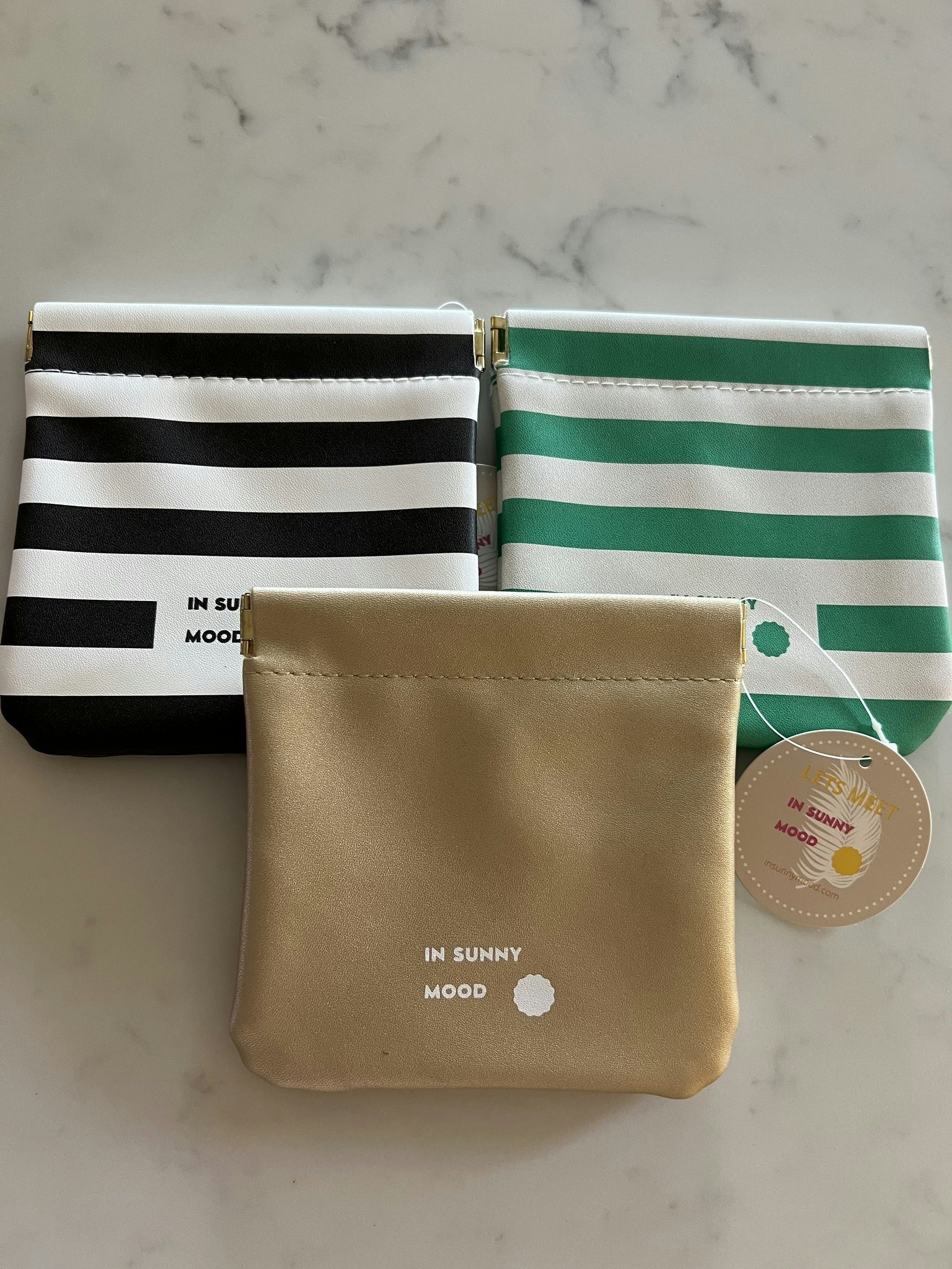 Sunny Snap Börs Stripe Black, Stripe Green eller Gold