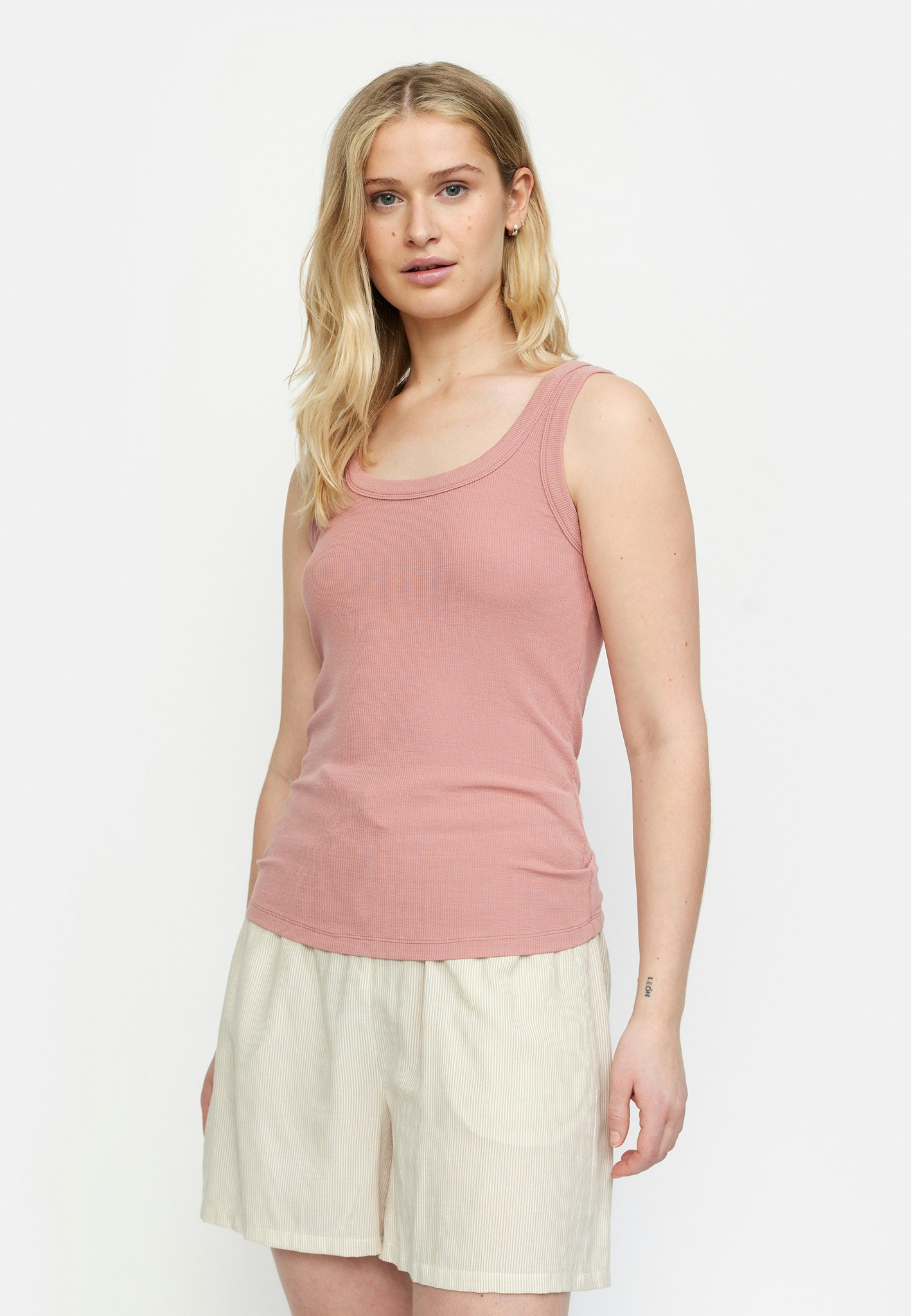 Fenja Tank top Ash rose