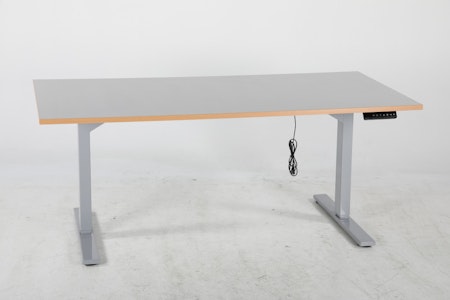 Elektriskt arbetsbord 1600 mm, 150 kg, 4230074303