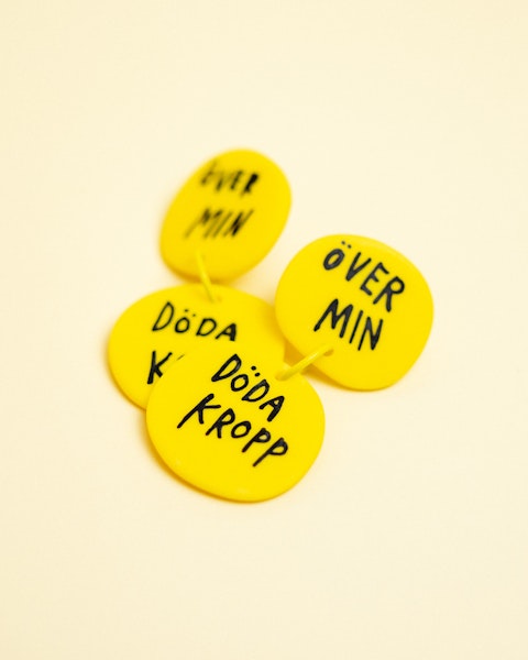 ÖVER MIN DÖDA KROPP