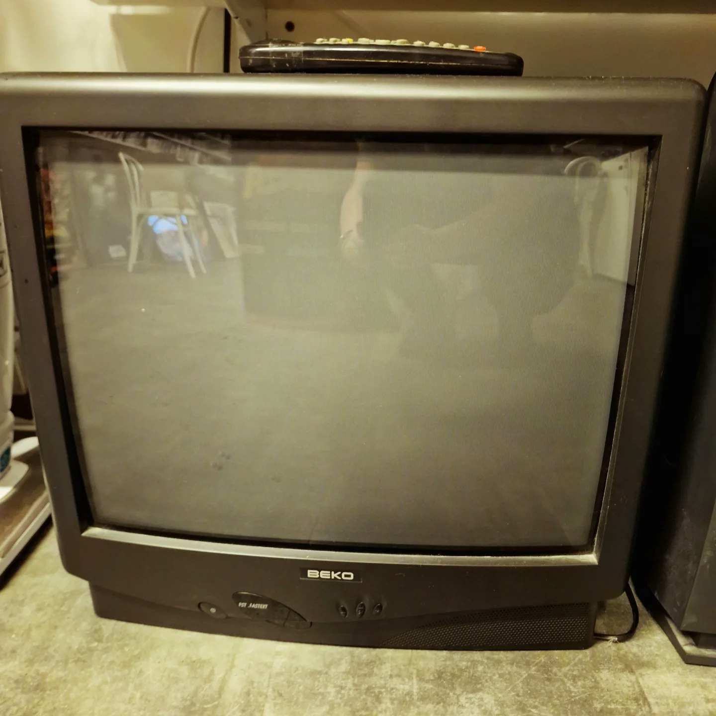 Seko tjock-TV 21" tum (svart) inkl. Fjärrkontroll