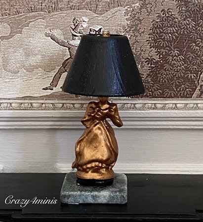 Bordslampa Golden woman