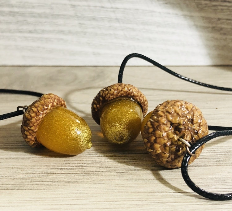 Gold Acorn