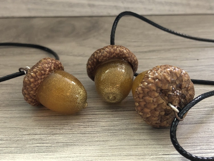 Gold Acorn