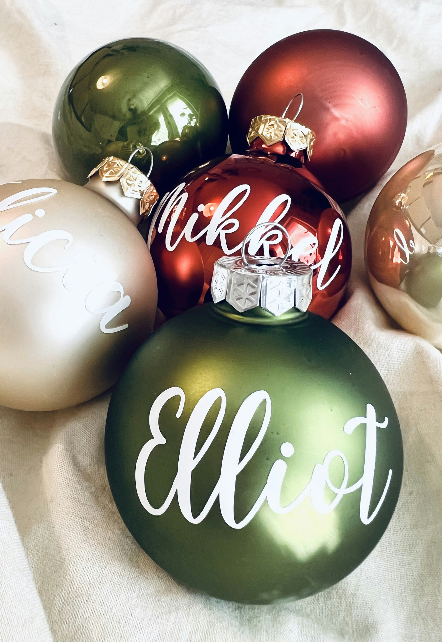 ”Sleigh Ride” Julkula med namn - Glas
