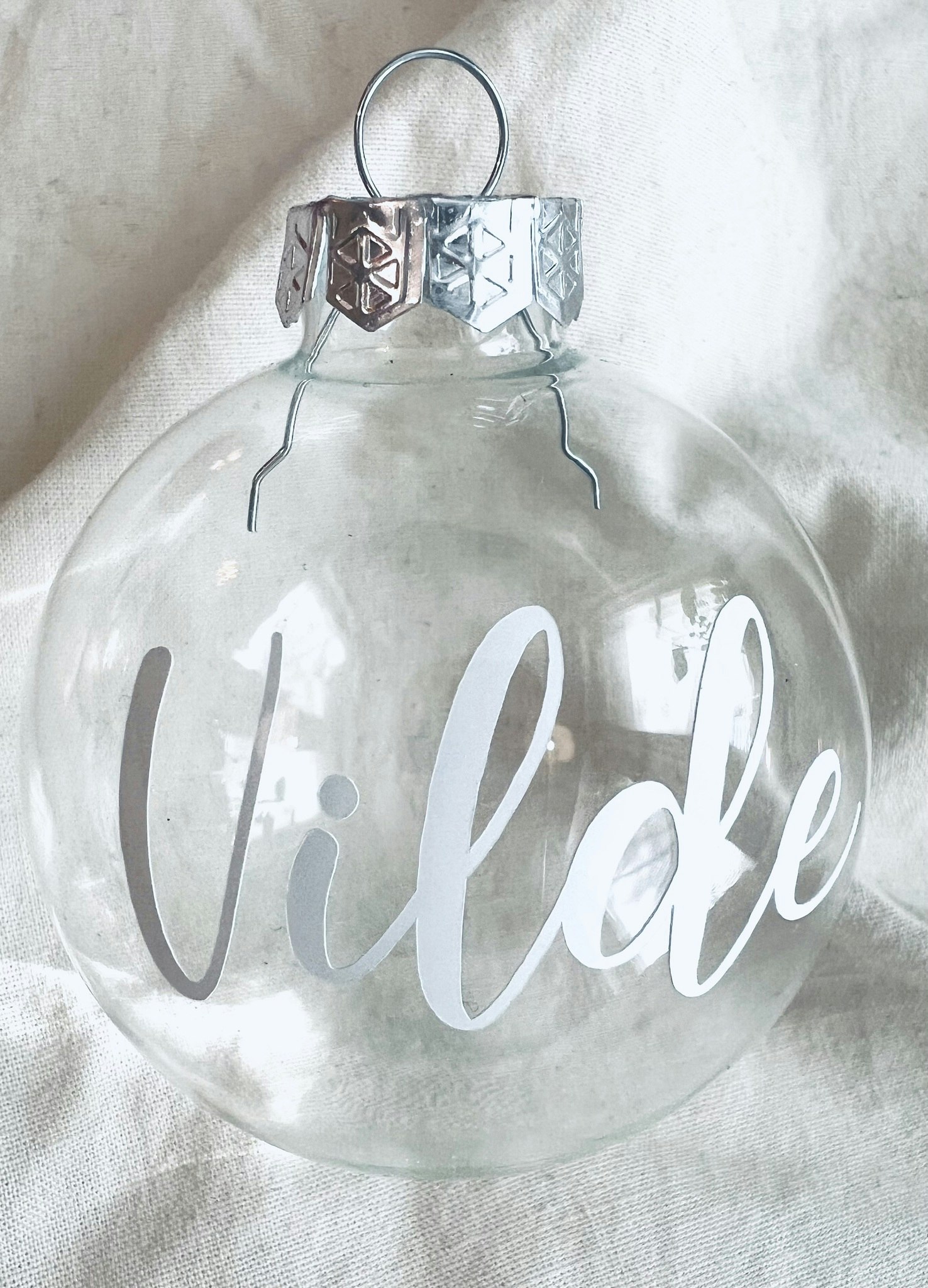 ” Frosty the Snowman” Julkula med namn - Glas