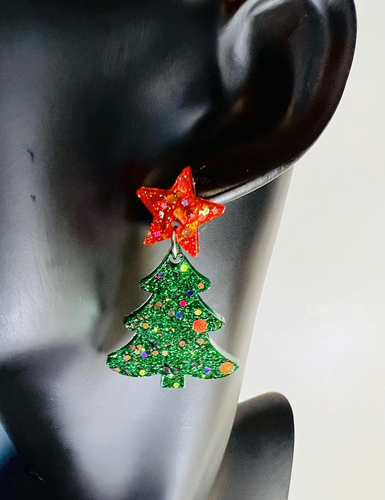 Christmas Tree - Red Star