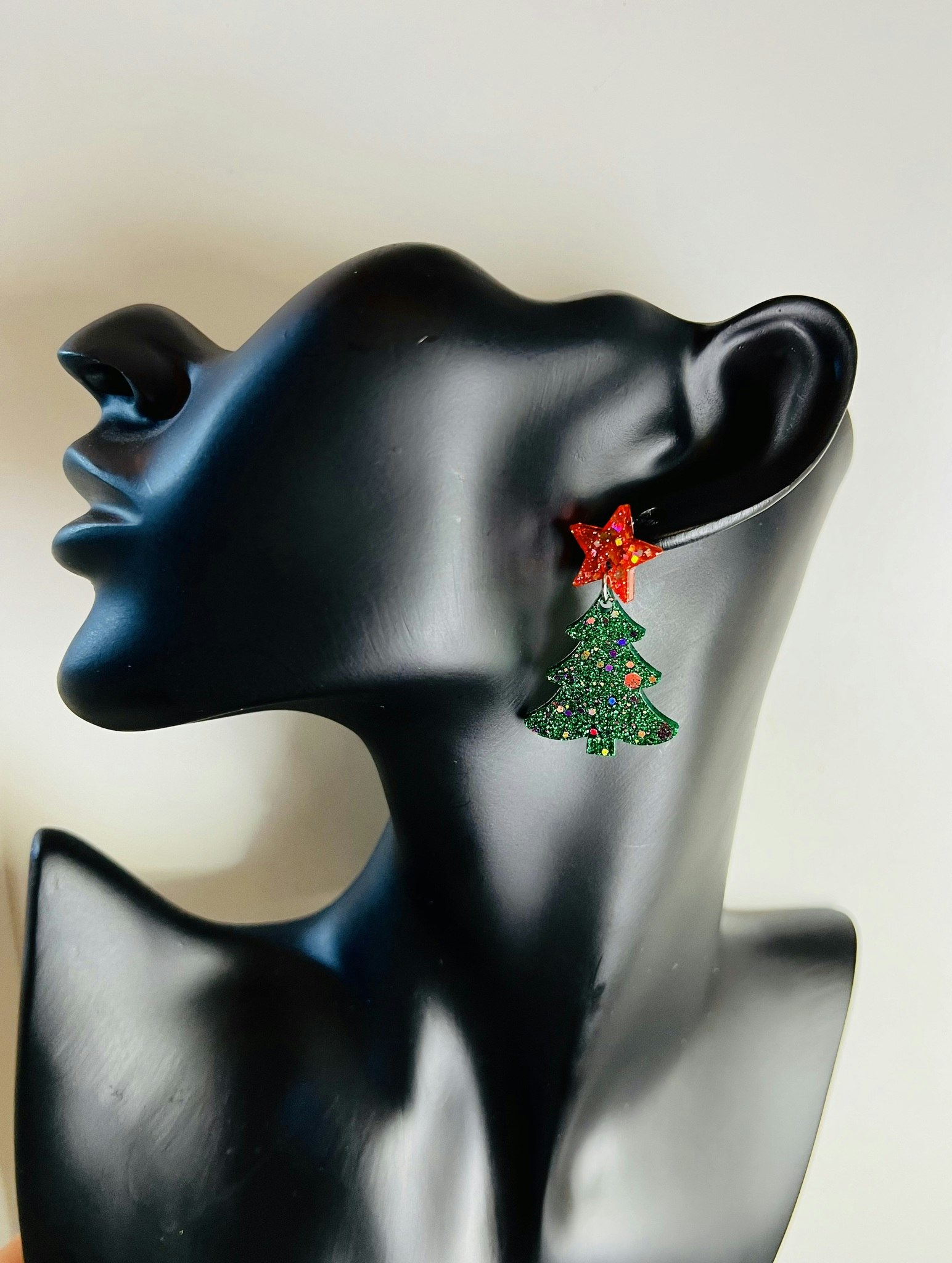 Christmas Tree - Red Star