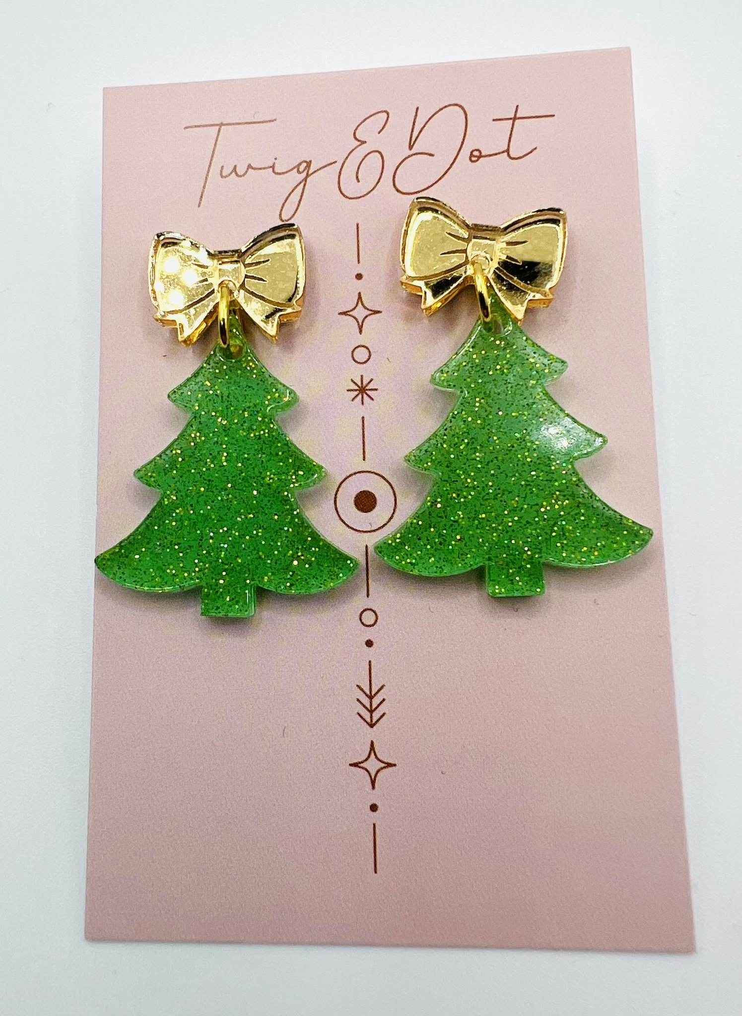 Christmas Tree - Golden Ribbon