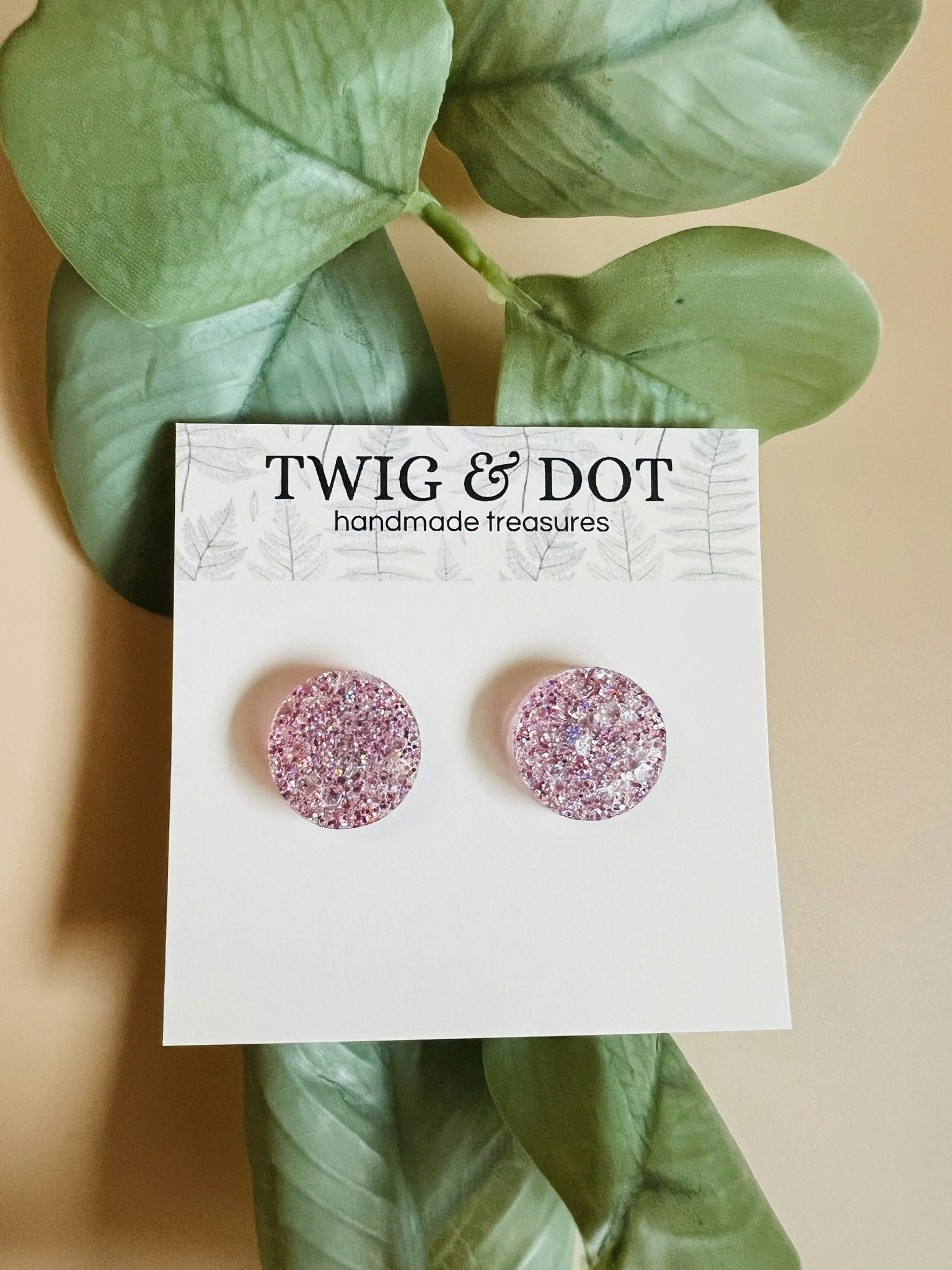 Crystal lilac studs