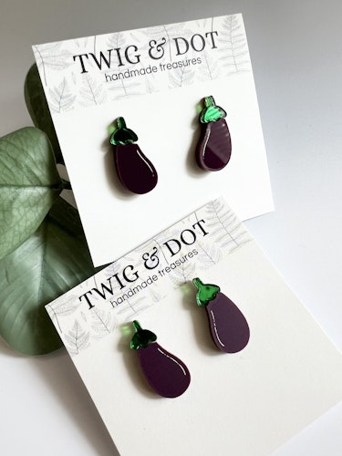 Aubergine