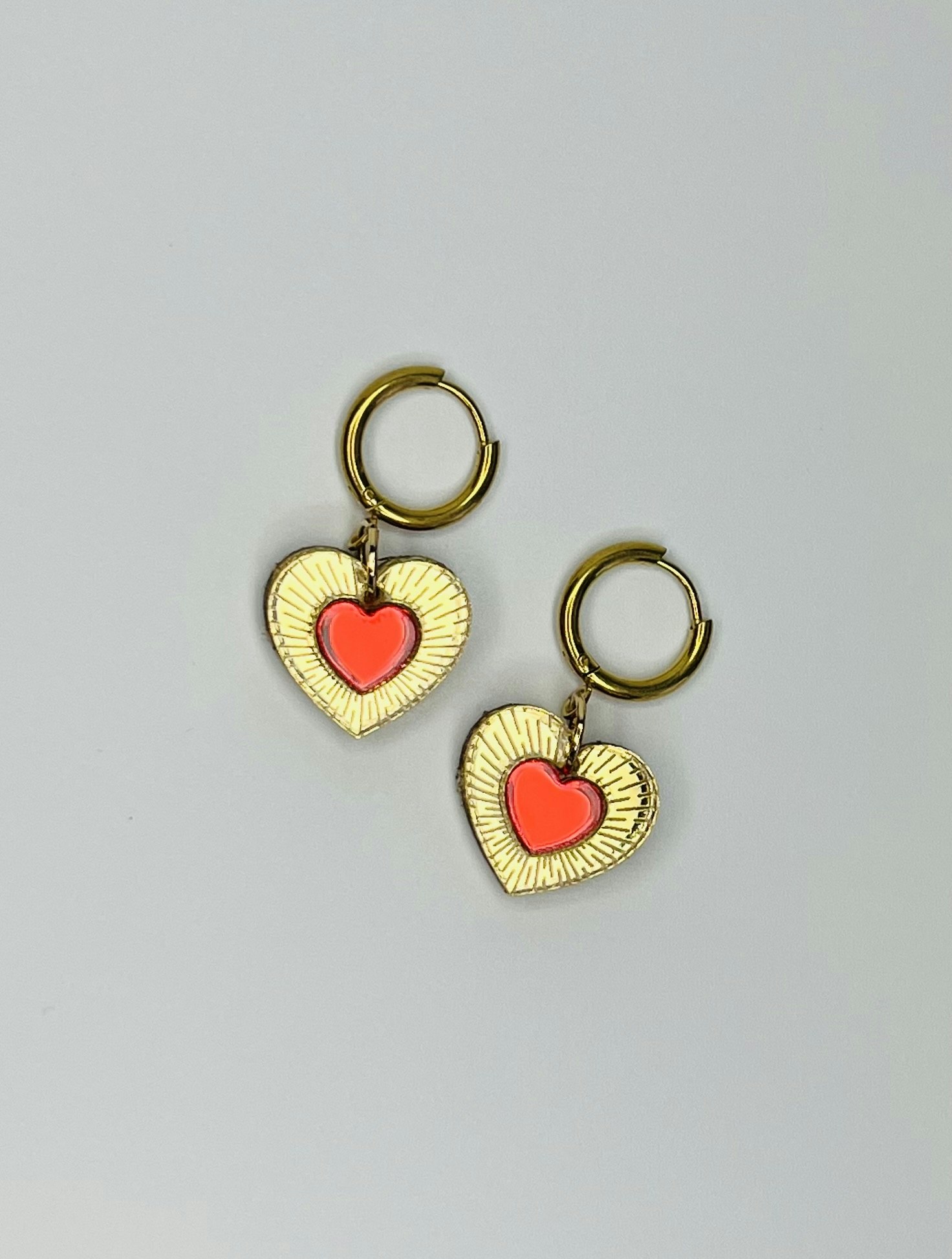 Beaming Heart - Red