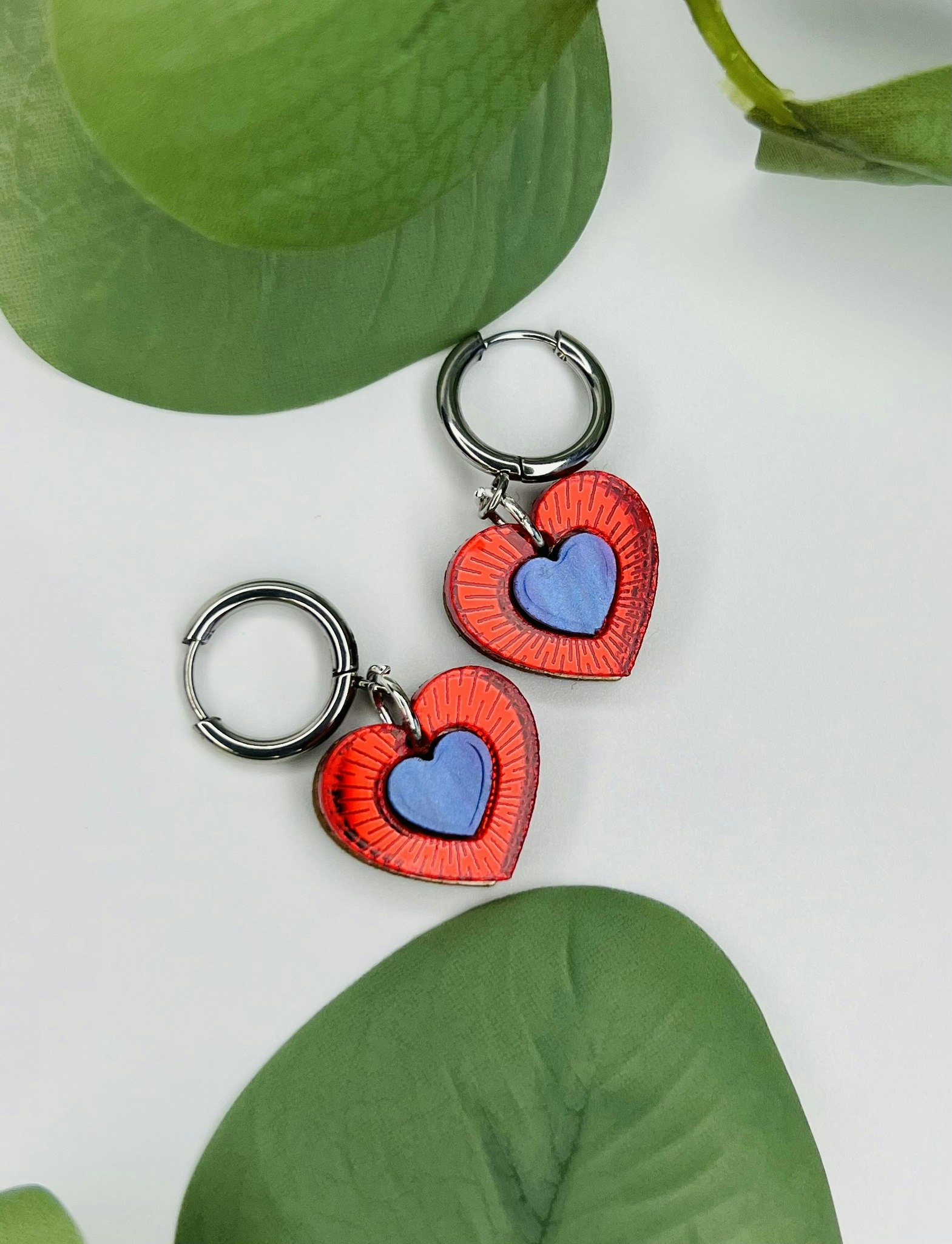 Beaming Heart - Purple Storm & Red