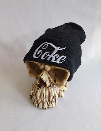 Mössa - Coke