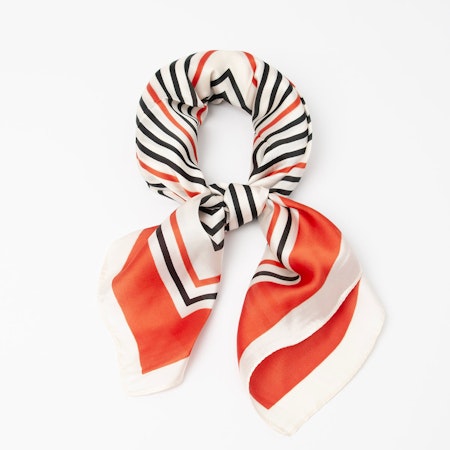Timeless scarf