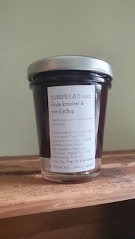 Hast bär och konfektyr: Marmelad med röda krusbär & vaniljstång