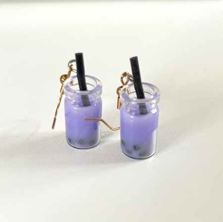 Drink örhängen "Boba" lila