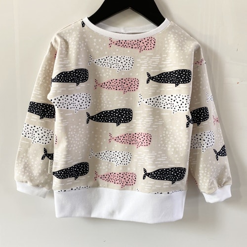 Whale peach sweatshirt