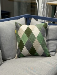 Kuddfodral Harlequin 45×45 cm | Remake Emmaboda
