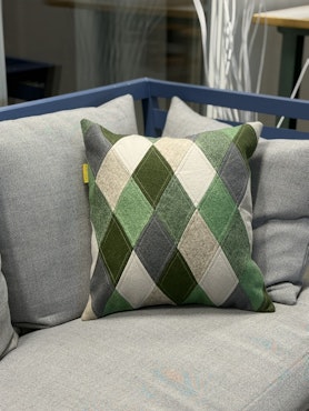 Kuddfodral Harlequin 45×45 cm | Remake Emmaboda