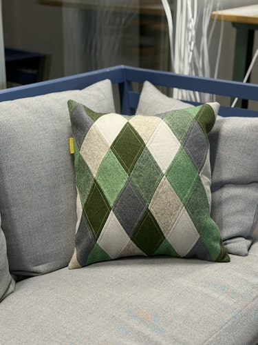 Kuddfodral Harlequin 45×45 cm | Remake Emmaboda