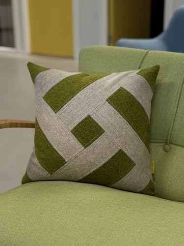 Kuddfodral – Labyrint – 45×45 cm | Remake Emmaboda
