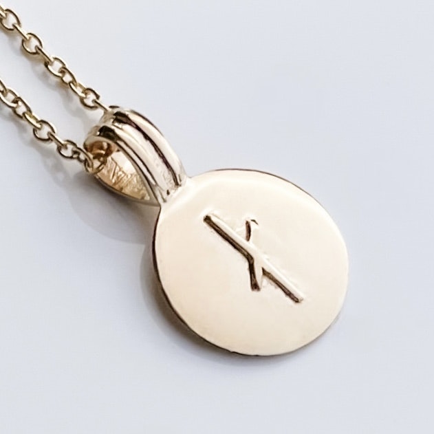 Soldiser Rune Pendant Nauðr Gold Necklace Zoomed in