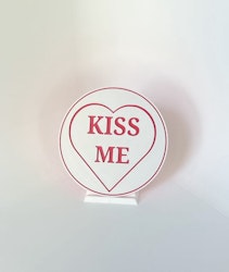 KISS ME