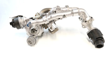10009880098 Borgwarner Fabriskny Turbo Kit T5 Transporter BiTurbo TDi CFCA Motorn (OE: 03L 145 715 J)