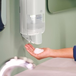 Dispenser TORK S4 tvål/handsprit vit