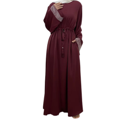 Abaya Mood-Vinröd
