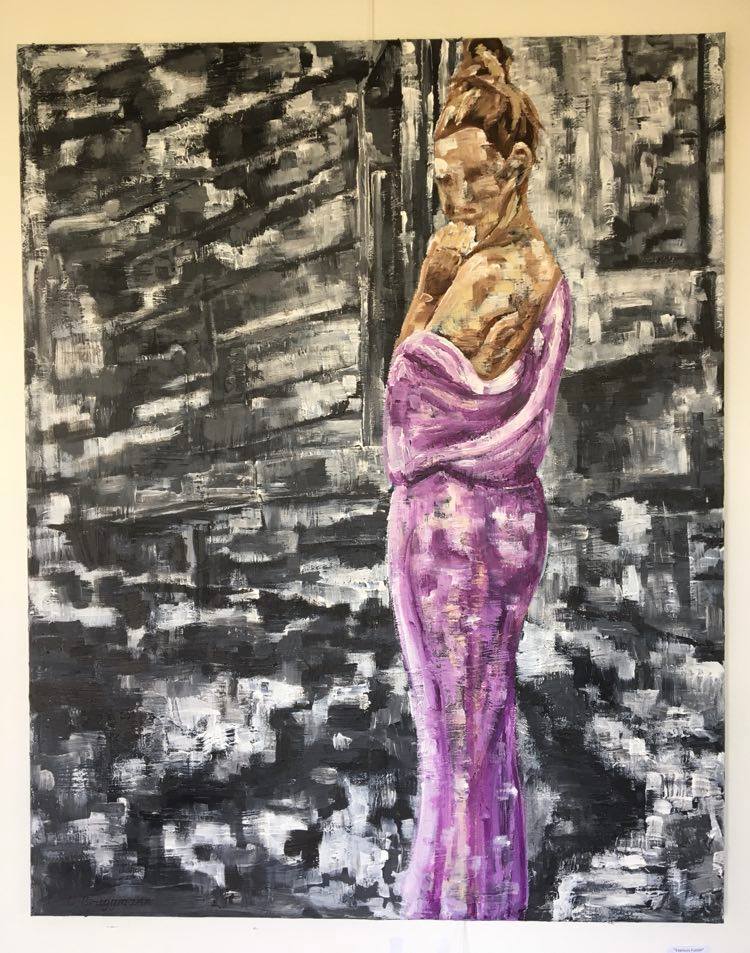 Stor tavla med kvinna i tunn och vacker kimono. Svensk originalmålning där man bara kan ana kvinnans tankar.