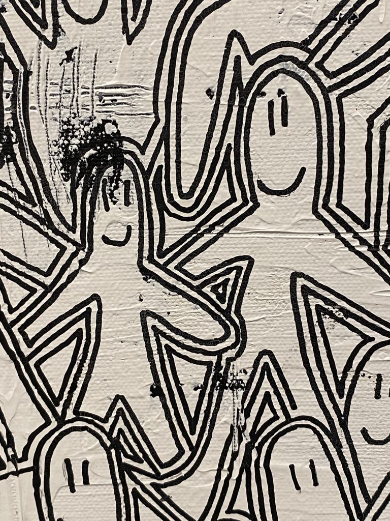 "Ullen" på denna fårtavla pryds av glada figurer i olika skepnader och blir en cool detalj att inreda ett hem på.